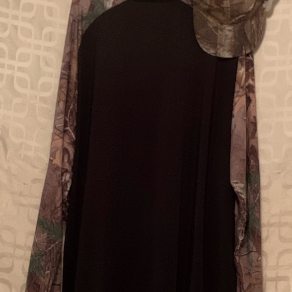 2 Piece Men’s Long Sleeve Shirt with Hat - Picture 4 of 5